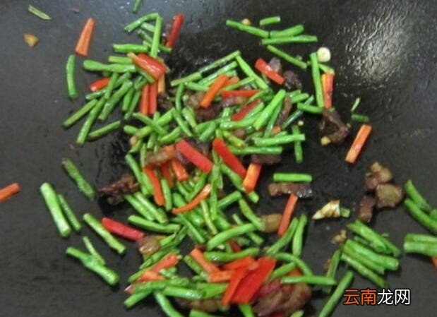 豇豆炒肉怎么做