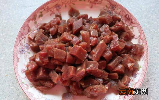 牛肉粒怎么炒会嫩