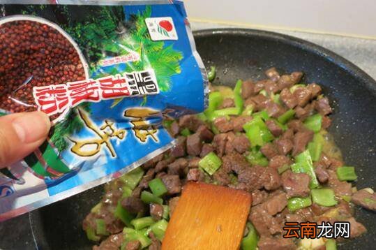 牛肉粒怎么炒会嫩