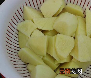 鸡肉炒土豆怎么做