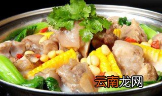 排骨炖玉米怎么做好吃又简单 排骨炖玉米汤的做法