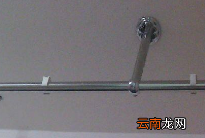 衣架固定圆筒怎么取，衣服架上面的滚子怎么拆卸视频