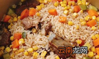 焖饭的家常做法简单又好吃 简单又好吃焖饭的家常做法