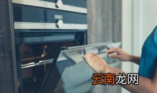 烤箱披萨温度和时间 烤箱披萨温度和时间是怎样的