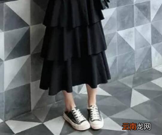 蛋糕裙适合搭配哪种鞋子