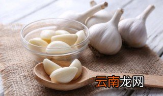 家常糖蒜的腌制方法 家常糖蒜的腌制步骤