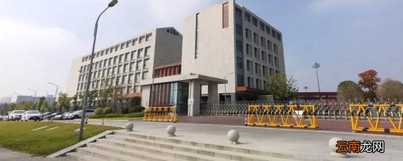 扬州天赋星辰外墙是干挂石材吗