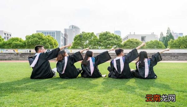 每年高考有多少学生 每年高考学生有多少人