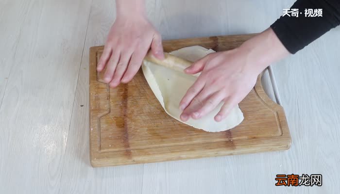 剩下的饺子皮怎么做好吃 饺子皮的做法