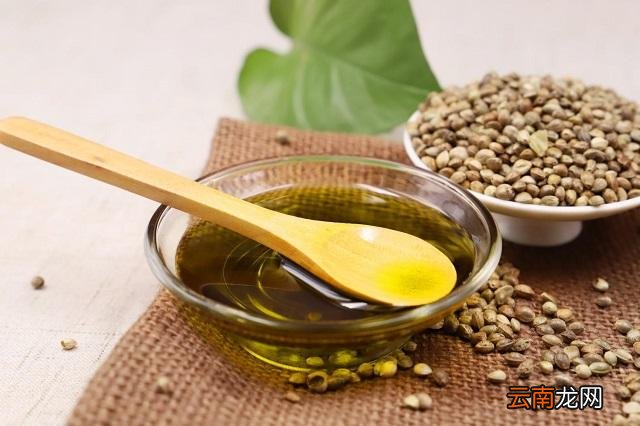 胃病老吃药不好，养生专家：胃病有多种症状，每天养胃1招解决