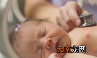 新生儿吃的太饱的表现 新生儿吃的太饱的表现有哪些