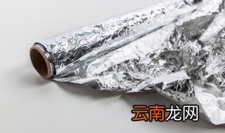电烤箱烤东西要用锡纸包住吗，烤箱烤东西需要包锡纸吗