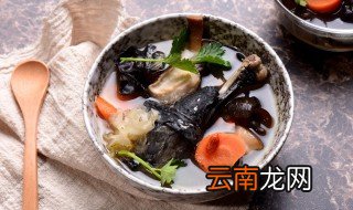炖鸡汤放什么材料好吃 炖鸡要放哪些食材