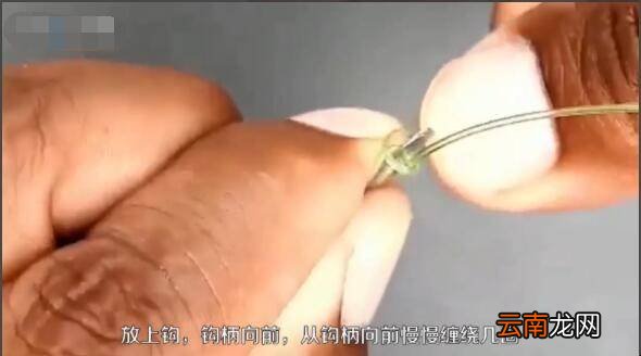 如何组装钓鱼竿
