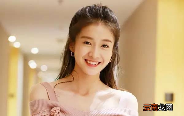 成熟的女生喜欢什么样的男生 男生喜欢成熟的女生吗