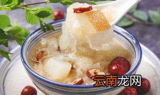 雪梨炖冰糖的做法 雪梨炖冰糖的制作方法