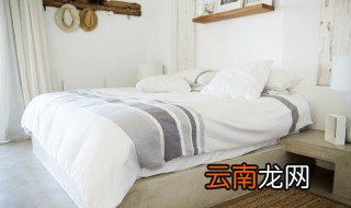 双马挂画特别可爱可以放在卧室吗