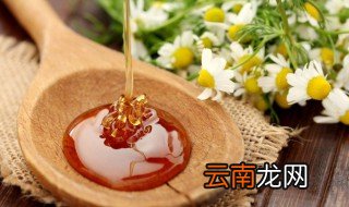 蜂蜜常温保存还是冷藏保存比较好 蜂蜜常温保存还是冷藏保存