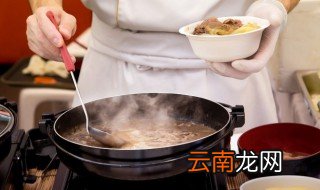 炖鸡汤过夜能吃吗 鸡肉汤过夜还可以吃吗