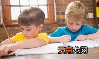 双人旁念什么 双人旁如何读