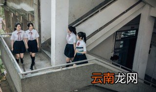 纷飞造句 纷飞造句示例