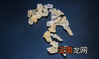 老冰糖和单晶冰糖的区别 如何区别老冰糖和单晶冰糖
