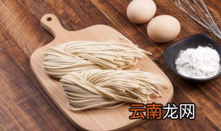 芹菜肉丝面的做法 怎么做芹菜肉丝面