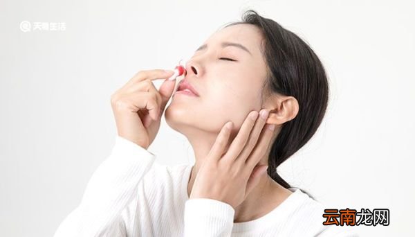流鼻血怎么处理 流鼻血怎么办