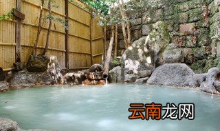 泡温泉越久越好吗 泡温泉越久越好的吗