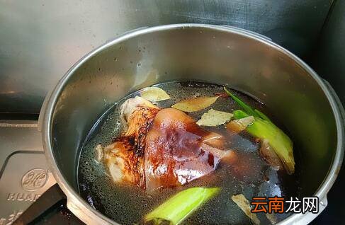 整个肘子怎么做好吃