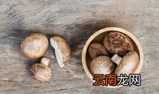 香菇木耳炒多久能熟,香菇和木耳炒多久才熟