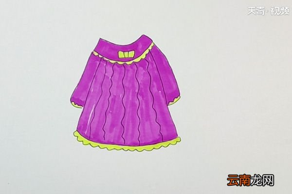 幼儿女孩服饰简笔画