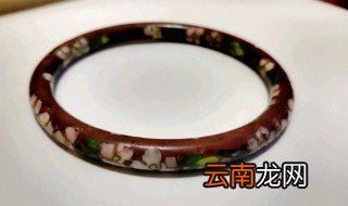 珐琅手镯什么材质 珐琅手镯寓意