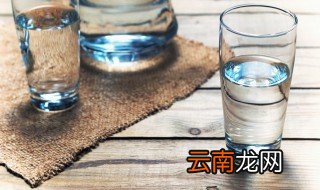 热水放冰箱几分钟变凉 热水放冰箱多长时间变凉