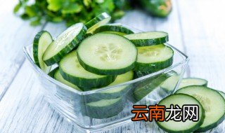 家常酸黄瓜的腌制方法 怎么做酸黄瓜