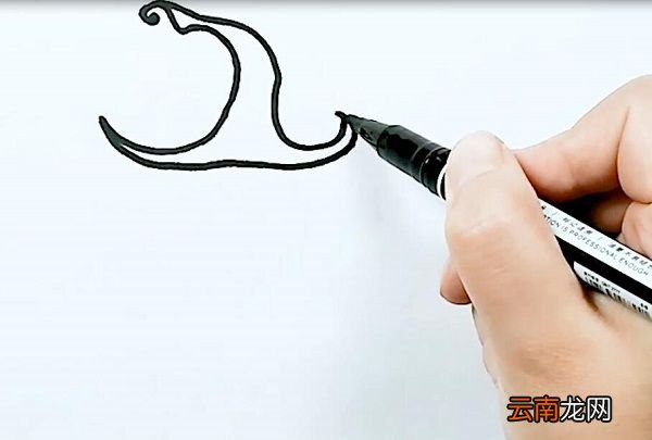 邪恶南瓜巫师简笔画 邪恶南瓜巫师的画法