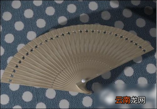 使用3dsmax绘制出扇子具体操作流程
