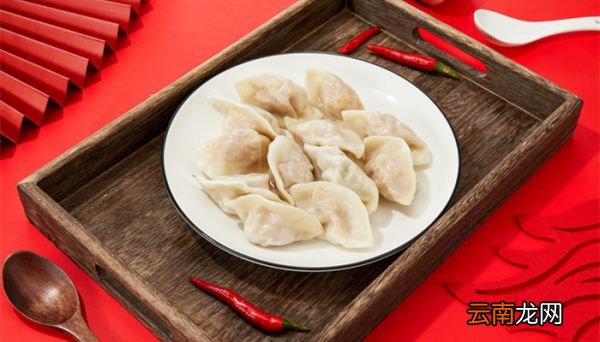 除夕吃饺子的来历 除夕吃饺子的来历的故事