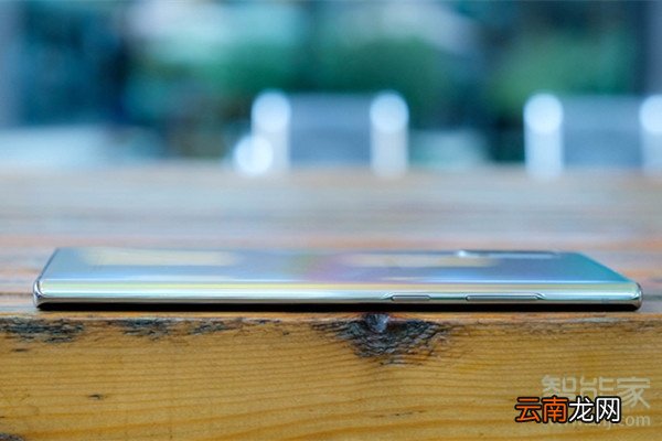 三星note10的Bixby键在哪