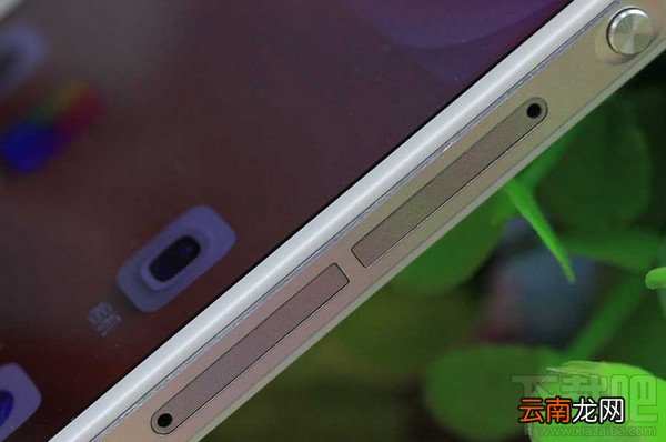 华为P7电信/移动/联通版手机sim卡安装教程