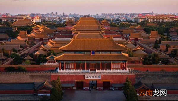 在我国古建筑中多用什么形状作为 我国古建筑多用什么形状排水装饰
