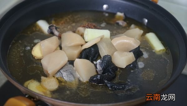 乌鸡汤忌讳什么一起吃 乌鸡不能和什么一起吃