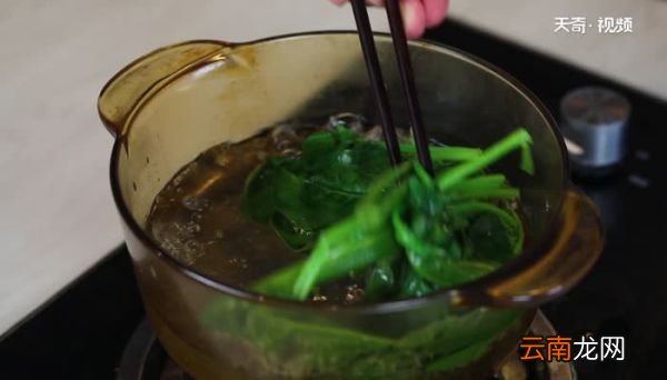 菠菜馅的饺子怎么调馅 怎么做菠菜饺子馅