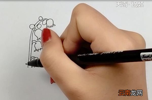 铃兰简笔画