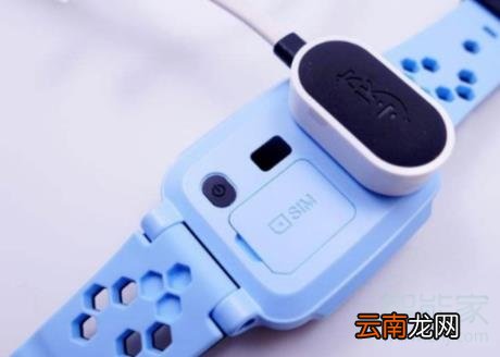 小天才z6如何充电
