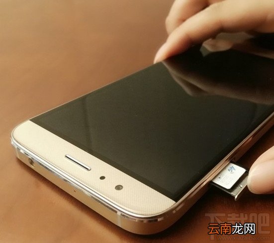 华为g7 plus手机SIM卡/TF内存卡安装真机图文详解