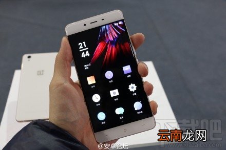 一加手机X配置如何 一加X售价1499元起性价比高吗