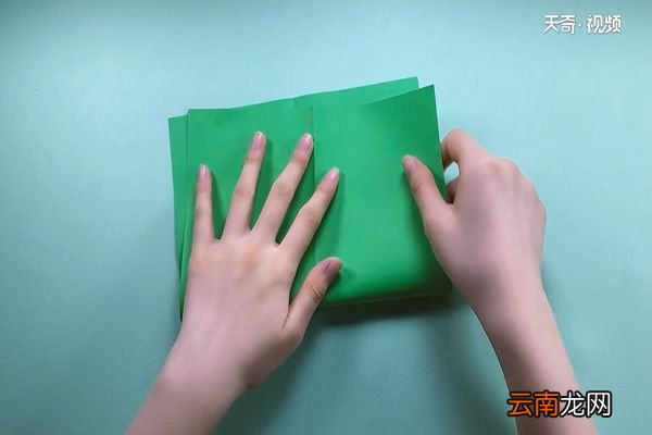 直线纸飞机的折法