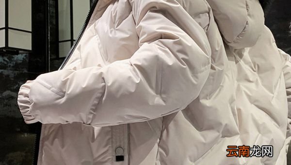 羽绒服可以用洗衣机洗吗 羽绒服可以洗衣机洗吗