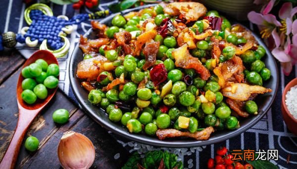 炒青豆用焯水吗 炒青豆用焯水吗用热水还是冷水焯几分钟